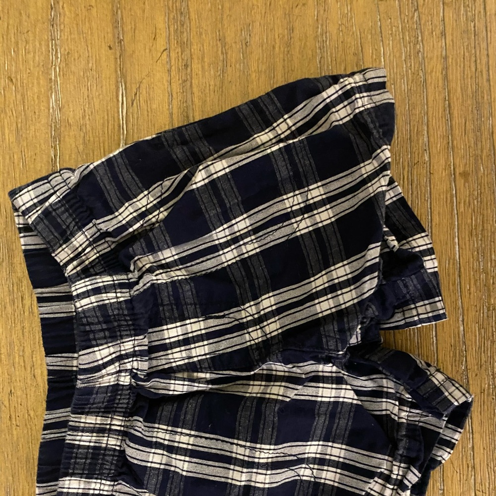 2 pair 3mo shorts, 1 pair 6mo- all carters